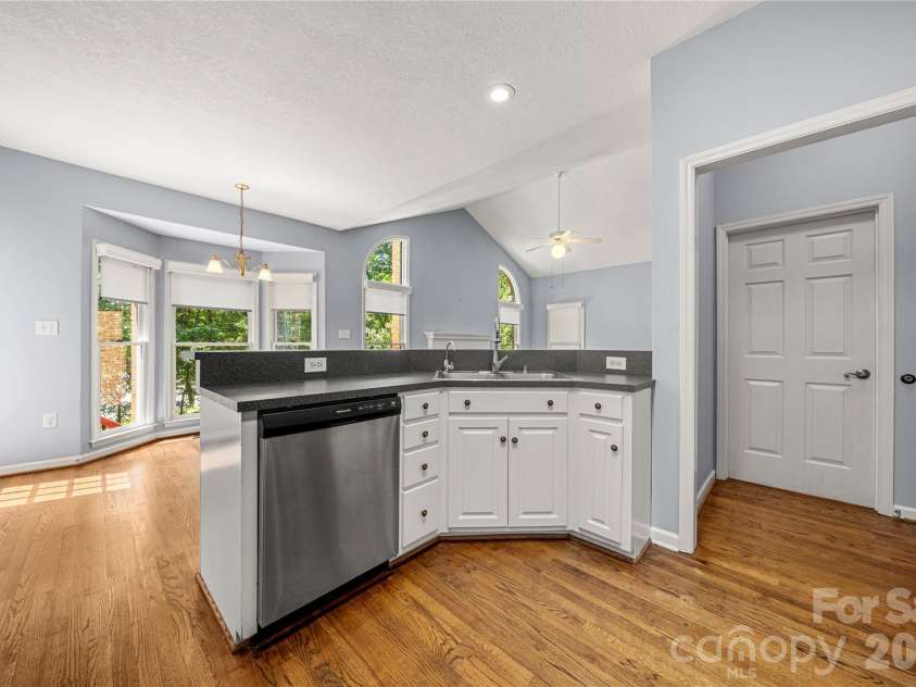 207 Hollow Road, Lincolnton, NC 28092.  MLS# CAR4422229, YatesRealty ID 50164. Kitchen
