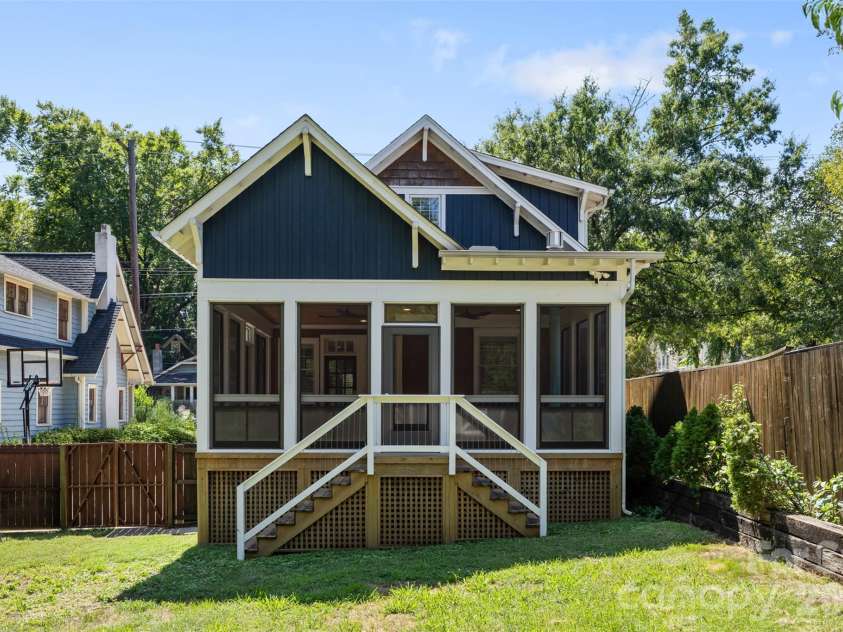 323 Rensselaer Avenue, Charlotte, NC 28203.  MLS# CAR4422248, YatesRealty ID 50166. 
