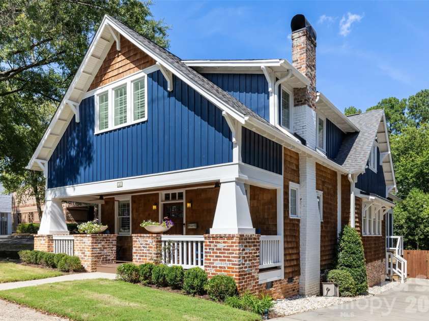 323 Rensselaer Avenue, Charlotte, NC 28203.  MLS# CAR4422248, YatesRealty ID 50166. 