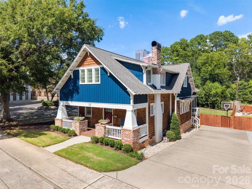 323 Rensselaer Avenue, Charlotte, NC 28203.  MLS# CAR4422248, YatesRealty ID 50166. 
