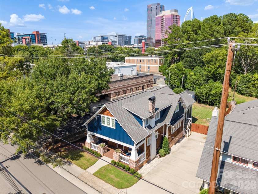 323 Rensselaer Avenue, Charlotte, NC 28203.  MLS# CAR4422248, YatesRealty ID 50166. 