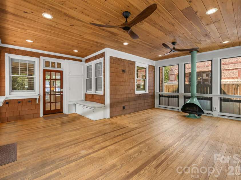 323 Rensselaer Avenue, Charlotte, NC 28203.  MLS# CAR4422248, YatesRealty ID 50166. Malm Fireplace!