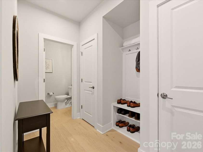 622 Woodlawn Road, Charlotte, NC 28209.  MLS# CAR4422125, YatesRealty ID 50167. 