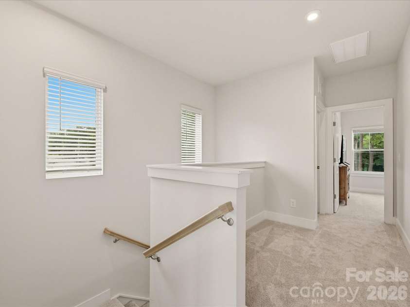 622 Woodlawn Road, Charlotte, NC 28209.  MLS# CAR4422125, YatesRealty ID 50167. 