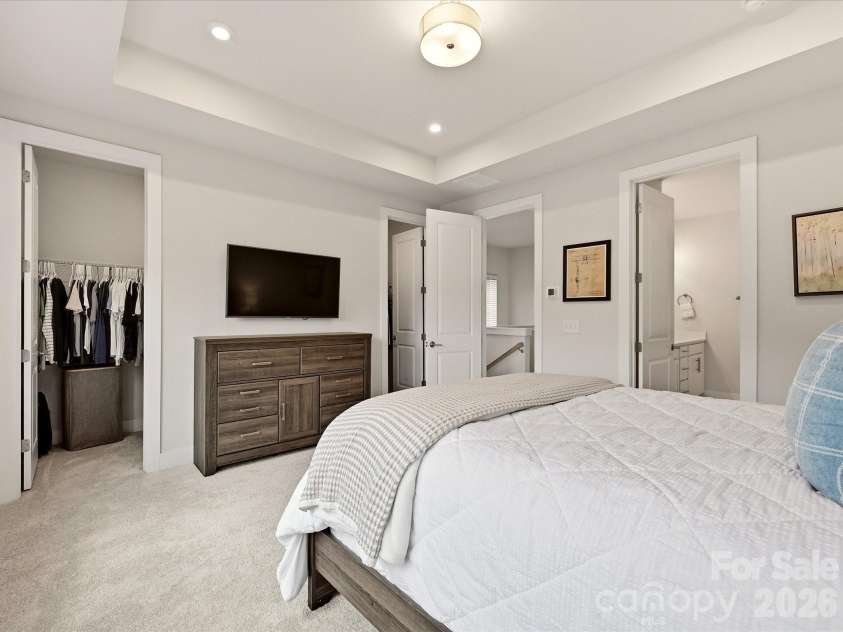 622 Woodlawn Road, Charlotte, NC 28209.  MLS# CAR4422125, YatesRealty ID 50167. 