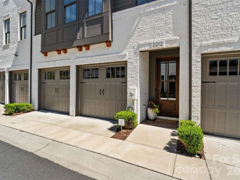 2212 Nolen Ridge Avenue, Charlotte, NC 28209.  MLS# CAR4422162, YatesRealty ID 50169. 
