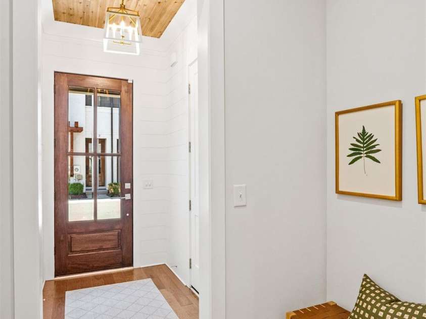 2212 Nolen Ridge Avenue, Charlotte, NC 28209.  MLS# CAR4422162, YatesRealty ID 50169. 