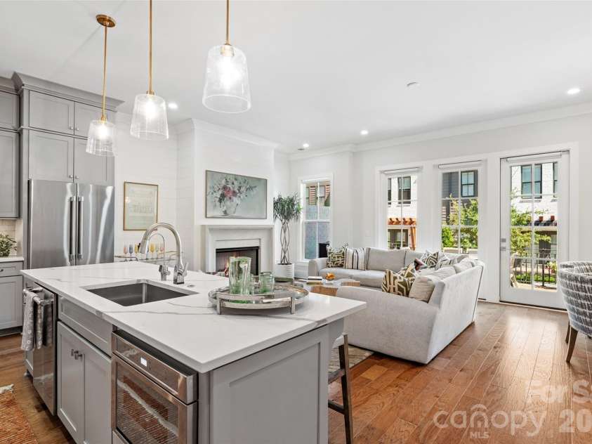 2212 Nolen Ridge Avenue, Charlotte, NC 28209.  MLS# CAR4422162, YatesRealty ID 50169. 