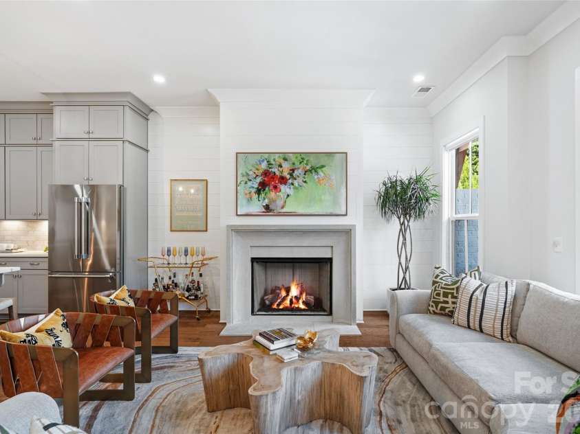 2212 Nolen Ridge Avenue, Charlotte, NC 28209.  MLS# CAR4422162, YatesRealty ID 50169. 