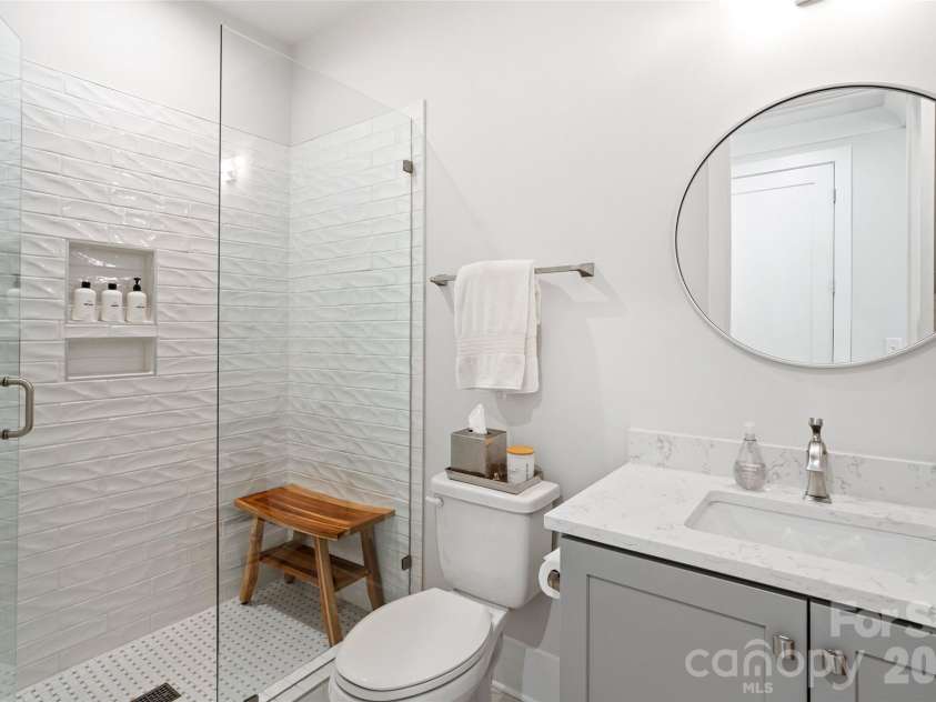 2212 Nolen Ridge Avenue, Charlotte, NC 28209.  MLS# CAR4422162, YatesRealty ID 50169. 