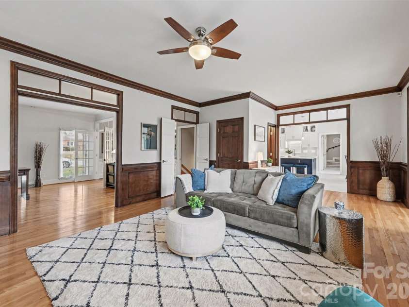 1015 Chelsea Place, Matthews, NC 28105.  MLS# CAR4350988, YatesRealty ID 5017. 