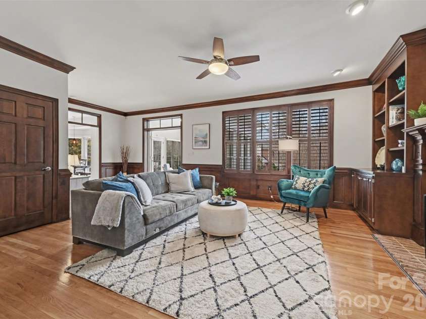 1015 Chelsea Place, Matthews, NC 28105.  MLS# CAR4350988, YatesRealty ID 5017. 