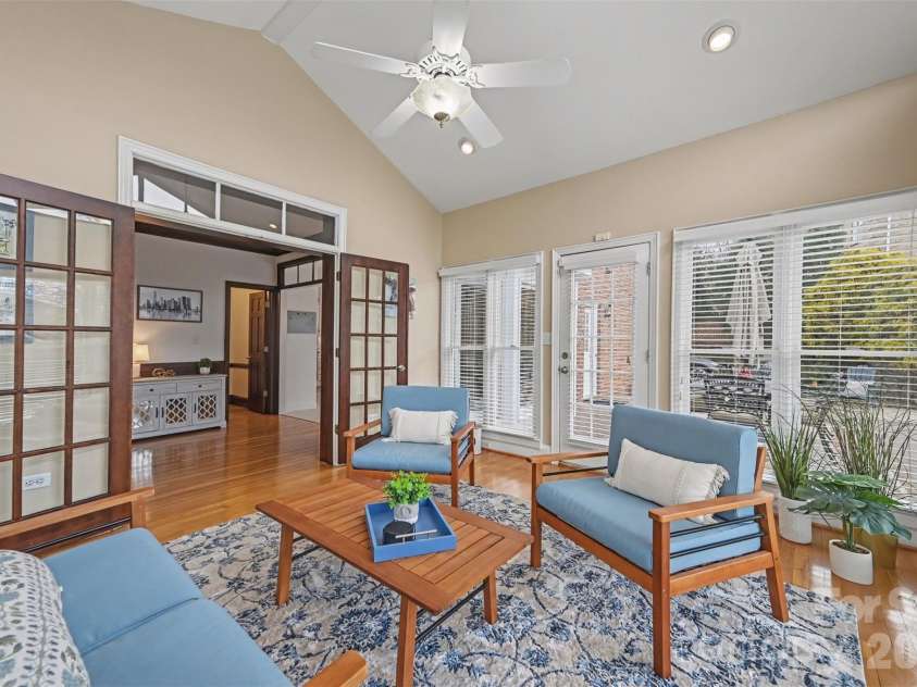 1015 Chelsea Place, Matthews, NC 28105.  MLS# CAR4350988, YatesRealty ID 5017. 