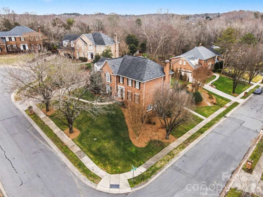 1015 Chelsea Place, Matthews, NC 28105.  MLS# CAR4350988, YatesRealty ID 5017. 
