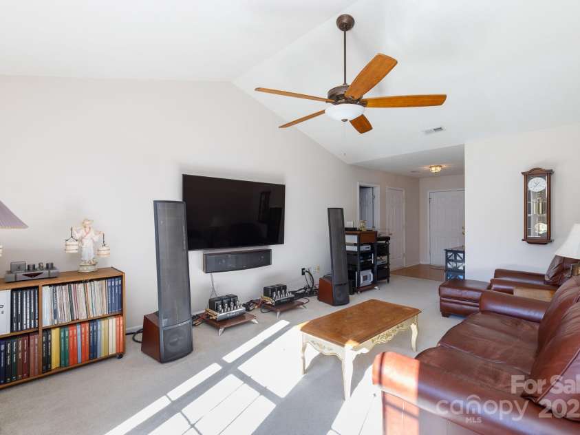 611 Chase Brook Drive, Rock Hill, SC 29732.  MLS# CAR4239289, YatesRealty ID 5017. 