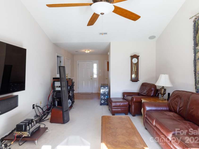 611 Chase Brook Drive, Rock Hill, SC 29732.  MLS# CAR4239289, YatesRealty ID 5017. 