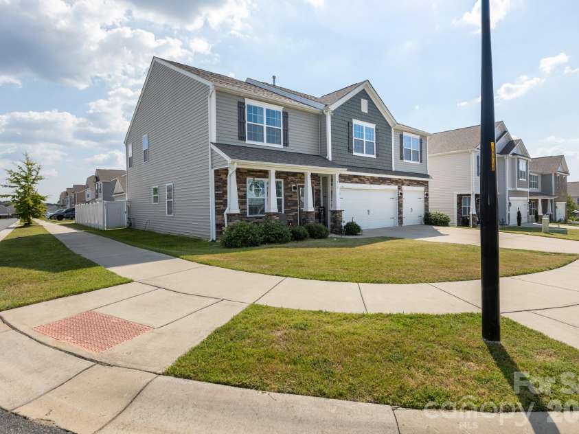 1353 Melon Colony Avenue, Concord, NC 28027.  MLS# CAR4422273, YatesRealty ID 50170. Front Side Corner View