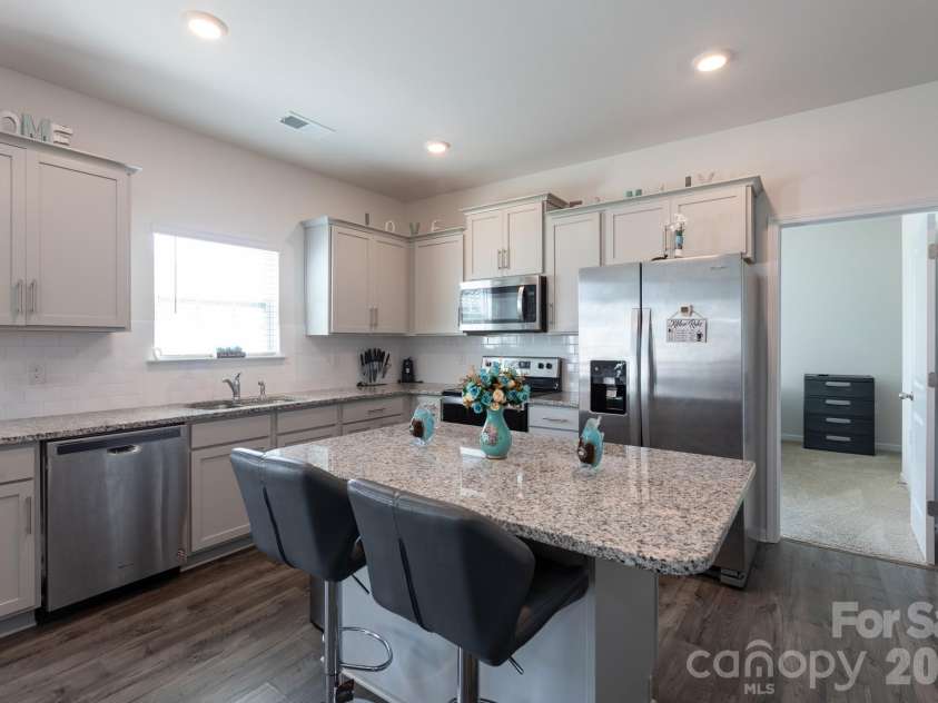 1353 Melon Colony Avenue, Concord, NC 28027.  MLS# CAR4422273, YatesRealty ID 50170. Kitchen Island