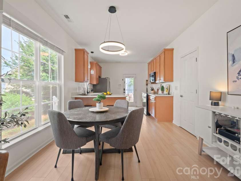 14525 Holly Springs Drive, Huntersville, NC 28078.  MLS# CAR4421540, YatesRealty ID 50173. Dining