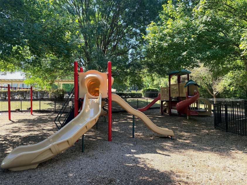14525 Holly Springs Drive, Huntersville, NC 28078.  MLS# CAR4421540, YatesRealty ID 50173. Playground