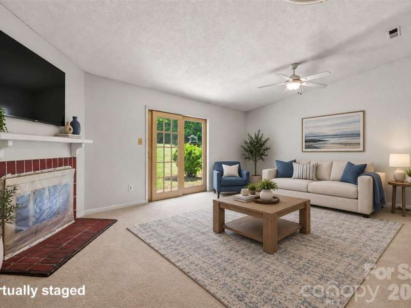 6124 Dwightware Boulevard, Charlotte, NC 28227.  MLS# CAR4421306, YatesRealty ID 50174. 