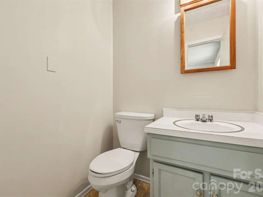 6124 Dwightware Boulevard, Charlotte, NC 28227.  MLS# CAR4421306, YatesRealty ID 50174. 