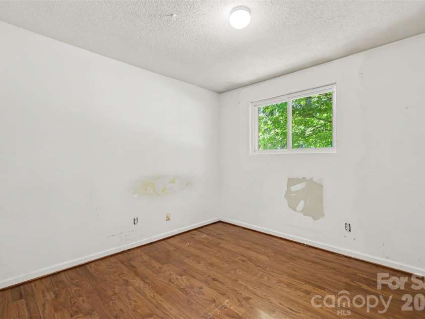 6124 Dwightware Boulevard, Charlotte, NC 28227.  MLS# CAR4421306, YatesRealty ID 50174. 
