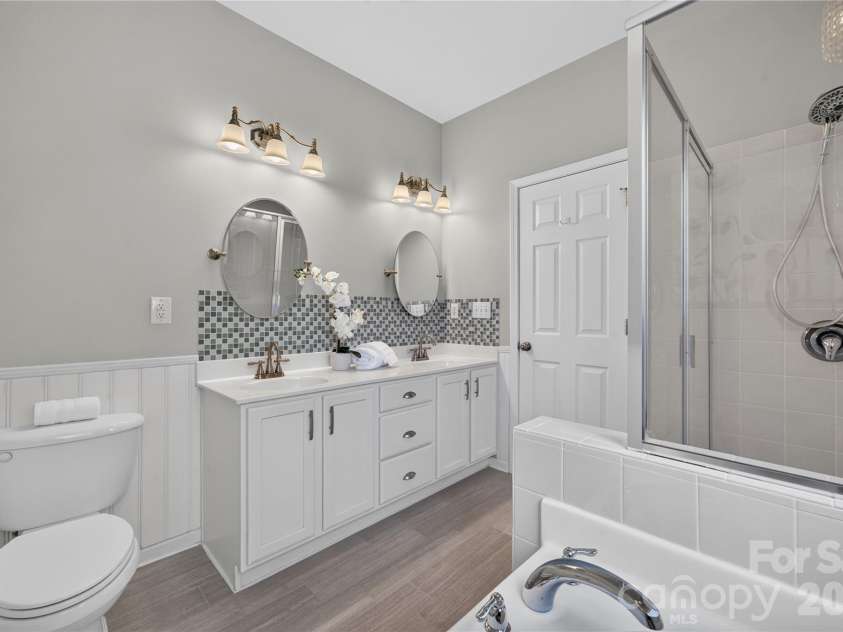 15228 Carrington Ridge Drive, Huntersville, NC 28078.  MLS# CAR4421573, YatesRealty ID 50175. 