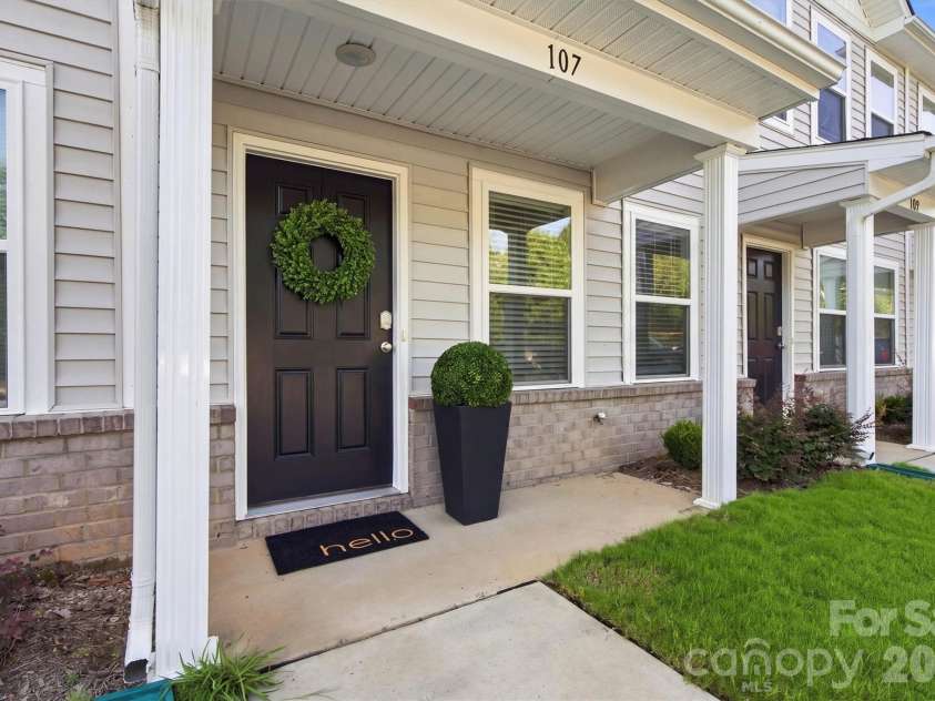 107 Villa Lane, Lincolnton, NC 28092.  MLS# CAR4421797, YatesRealty ID 50176. LITHIA TOWNHOMES | 2 Beds | 2.5 Baths | Open Floor Plan