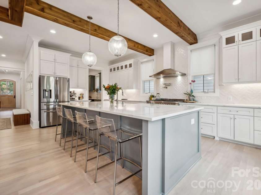 1412 Caldwell Street, Charlotte, NC 28206.  MLS# CAR4421903, YatesRealty ID 50177. Gourmet Kitchen