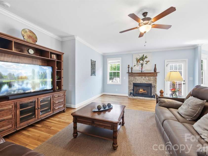 122 Idlewild Road, Advance, NC 27006.  MLS# CAR4421349, YatesRealty ID 50178. 