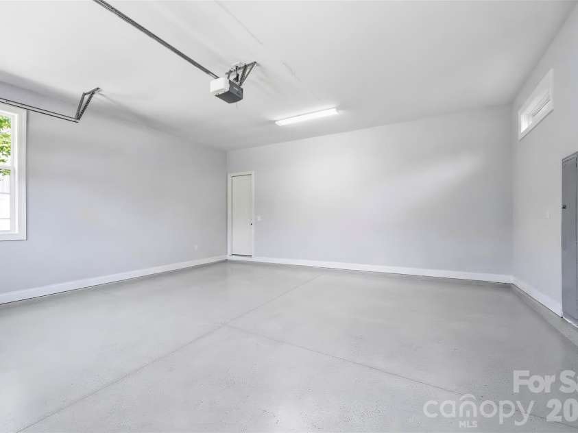 122 Idlewild Road, Advance, NC 27006.  MLS# CAR4421349, YatesRealty ID 50178. 
