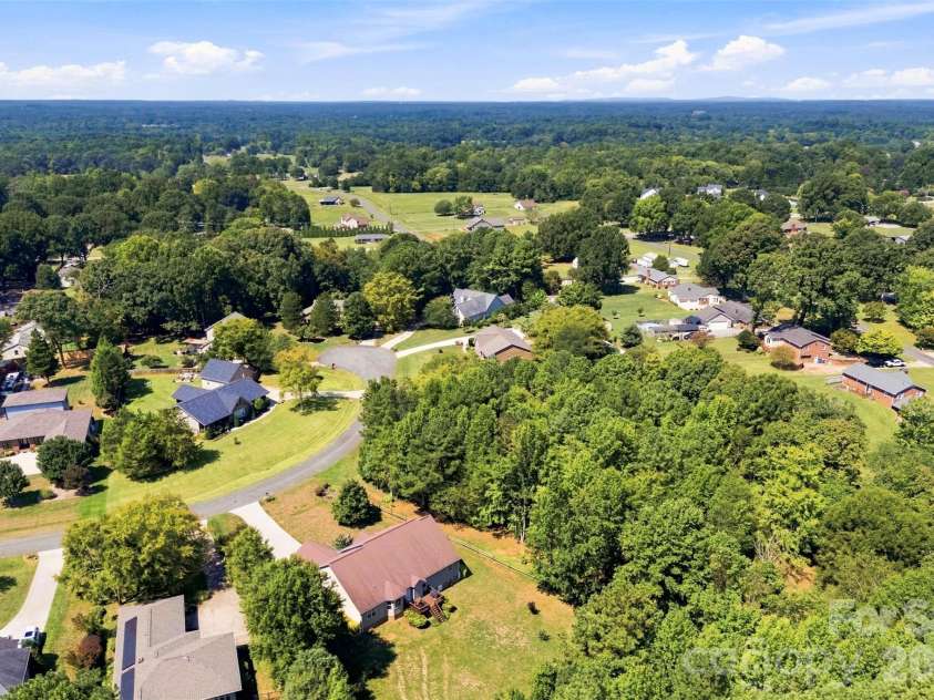 122 Idlewild Road, Advance, NC 27006.  MLS# CAR4421349, YatesRealty ID 50178. 