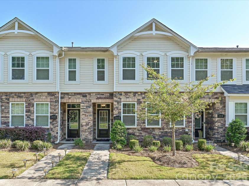 1416 Galloway Road, Charlotte, NC 28262.  MLS# CAR4421775, YatesRealty ID 50179. 