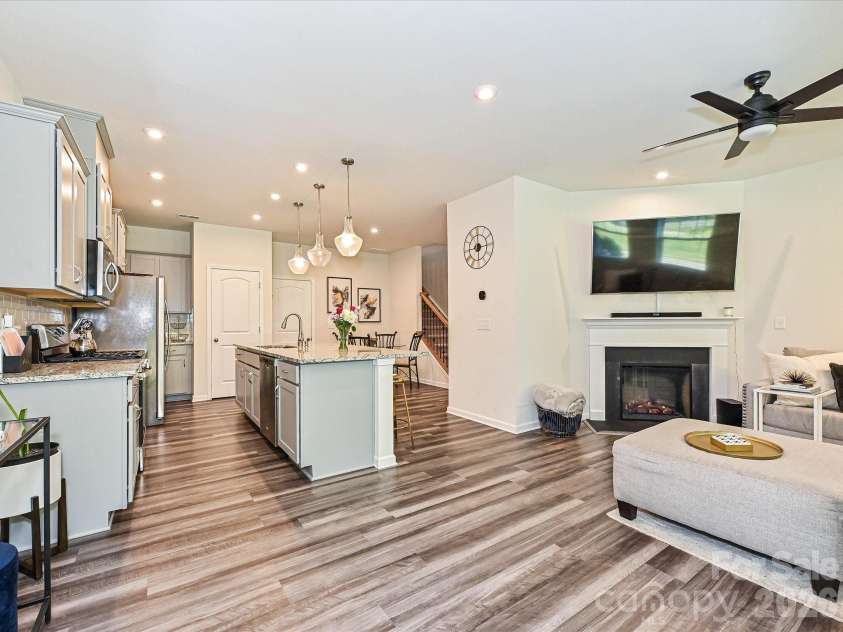 1416 Galloway Road, Charlotte, NC 28262.  MLS# CAR4421775, YatesRealty ID 50179. 