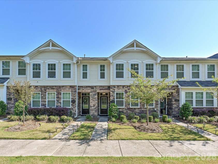 1416 Galloway Road, Charlotte, NC 28262.  MLS# CAR4421775, YatesRealty ID 50179. 