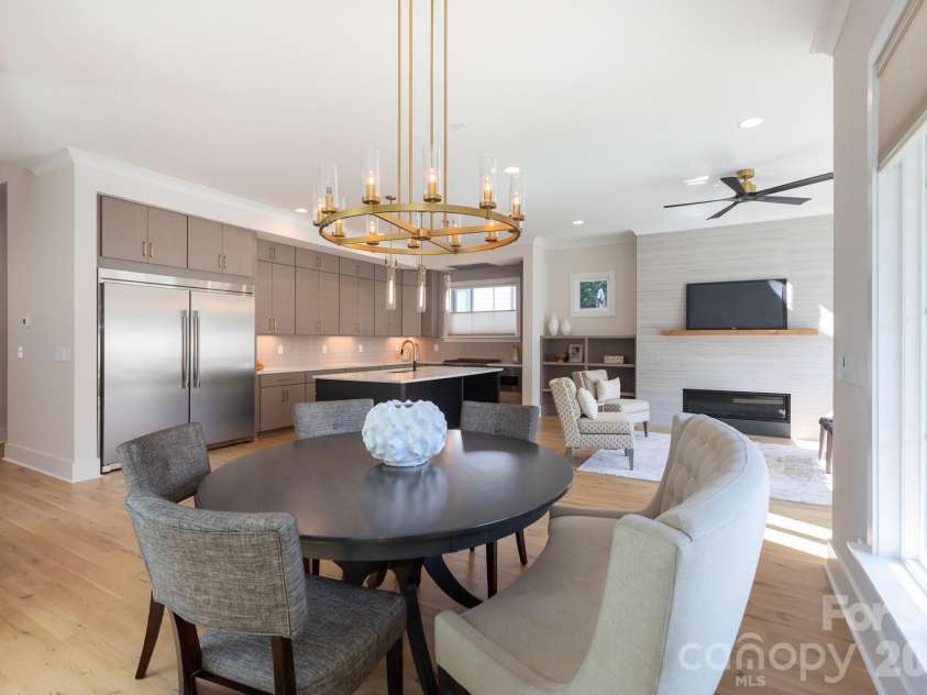 4325 Raney Way, Charlotte, NC 28205.  MLS# CAR4421866, YatesRealty ID 50180. 