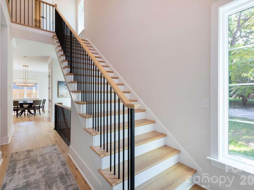 4325 Raney Way, Charlotte, NC 28205.  MLS# CAR4421866, YatesRealty ID 50180. 