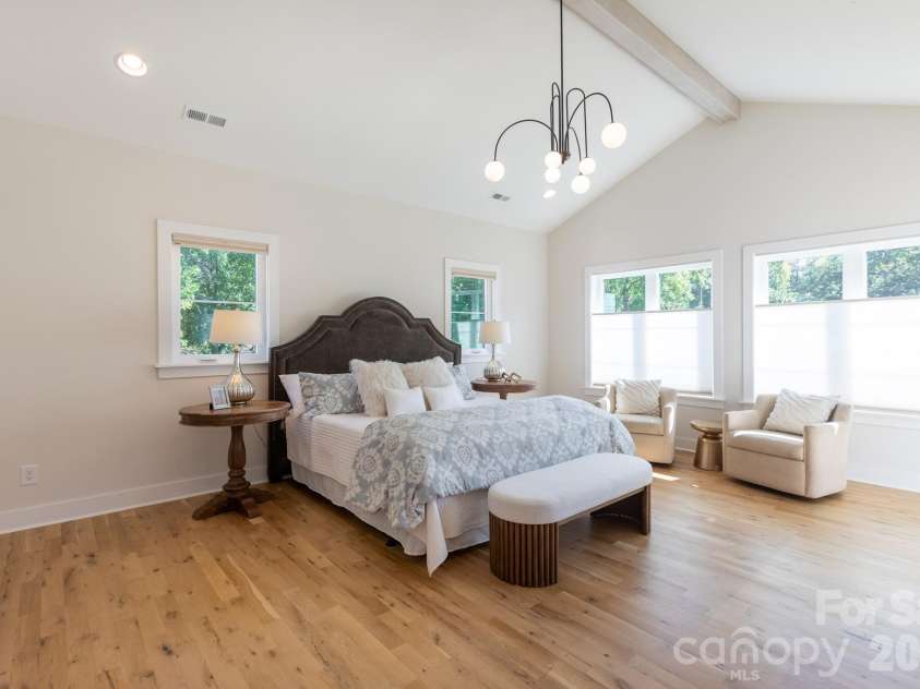 4325 Raney Way, Charlotte, NC 28205.  MLS# CAR4421866, YatesRealty ID 50180. 