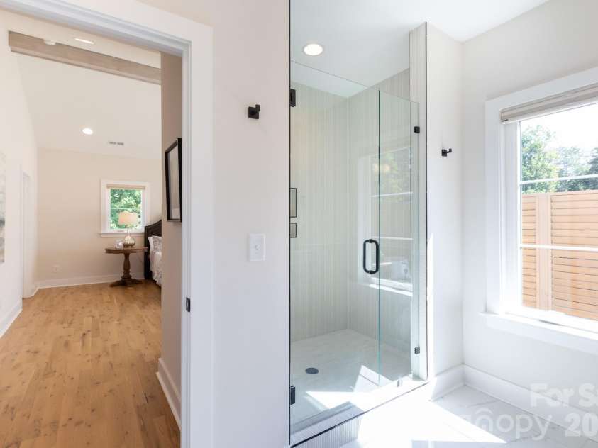 4325 Raney Way, Charlotte, NC 28205.  MLS# CAR4421866, YatesRealty ID 50180. 