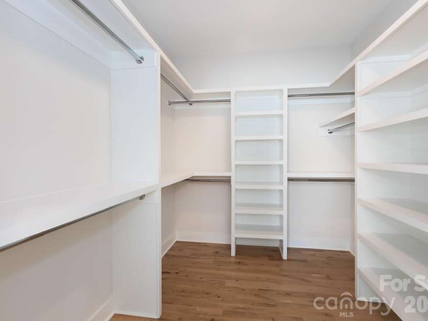 4325 Raney Way, Charlotte, NC 28205.  MLS# CAR4421866, YatesRealty ID 50180. 