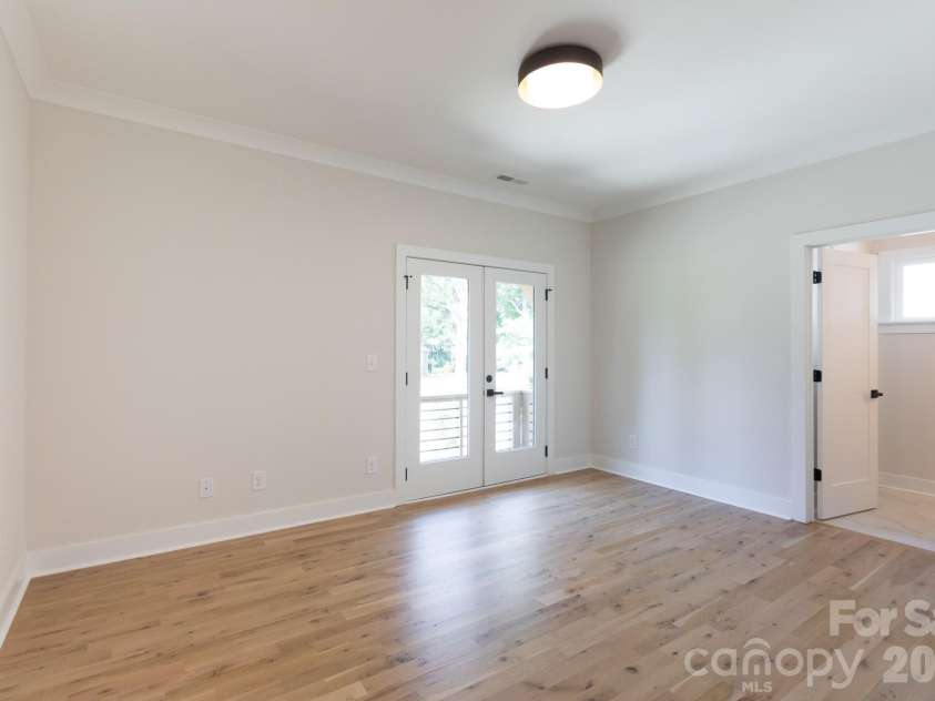 4325 Raney Way, Charlotte, NC 28205.  MLS# CAR4421866, YatesRealty ID 50180. 