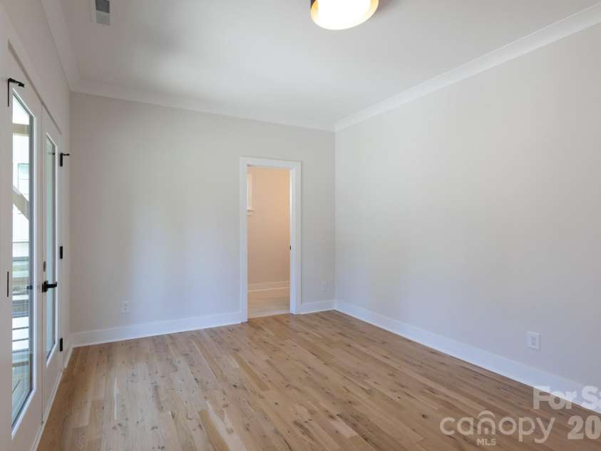 4325 Raney Way, Charlotte, NC 28205.  MLS# CAR4421866, YatesRealty ID 50180. 