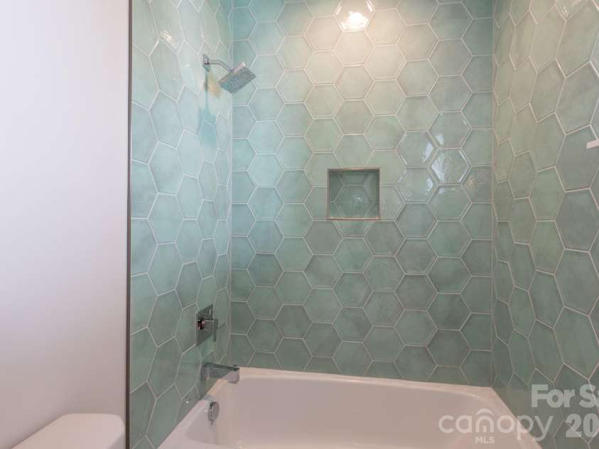 4325 Raney Way, Charlotte, NC 28205.  MLS# CAR4421866, YatesRealty ID 50180. 