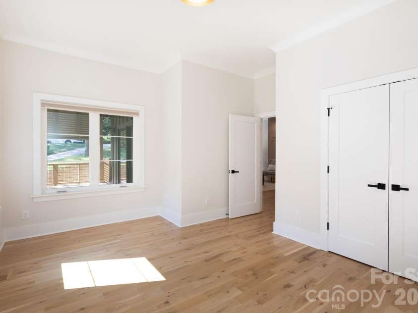 4325 Raney Way, Charlotte, NC 28205.  MLS# CAR4421866, YatesRealty ID 50180. 