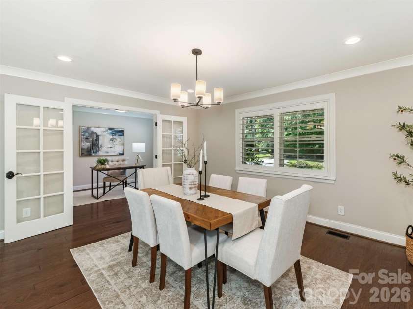 3523 Round Oak Road, Charlotte, NC 28210.  MLS# CAR4421874, YatesRealty ID 50181. Dining Area