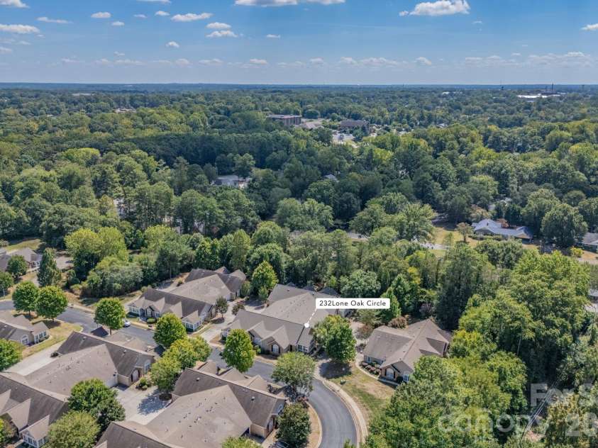 232 Lone Oak Circle, Rock Hill, SC 29732.  MLS# CAR4420246, YatesRealty ID 50184. 