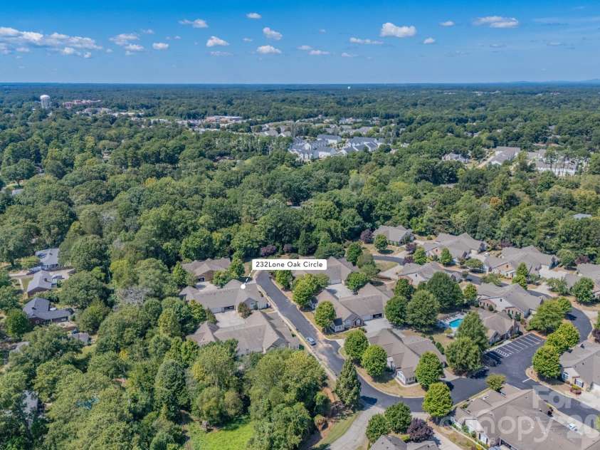 232 Lone Oak Circle, Rock Hill, SC 29732.  MLS# CAR4420246, YatesRealty ID 50184. 