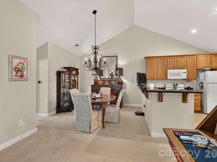 232 Lone Oak Circle, Rock Hill, SC 29732.  MLS# CAR4420246, YatesRealty ID 50184. Dining Room