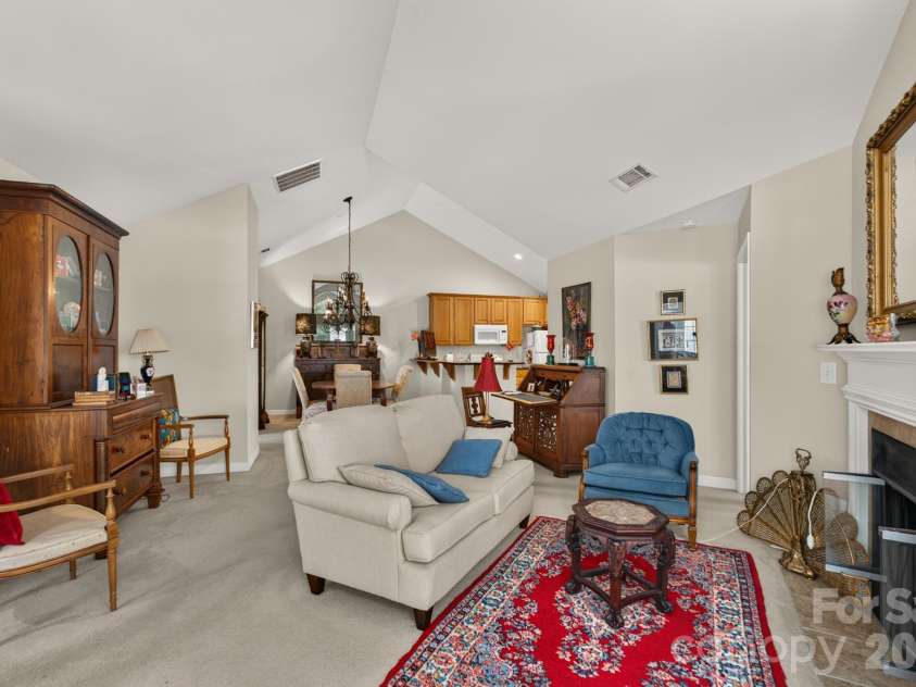 232 Lone Oak Circle, Rock Hill, SC 29732.  MLS# CAR4420246, YatesRealty ID 50184. Family Room